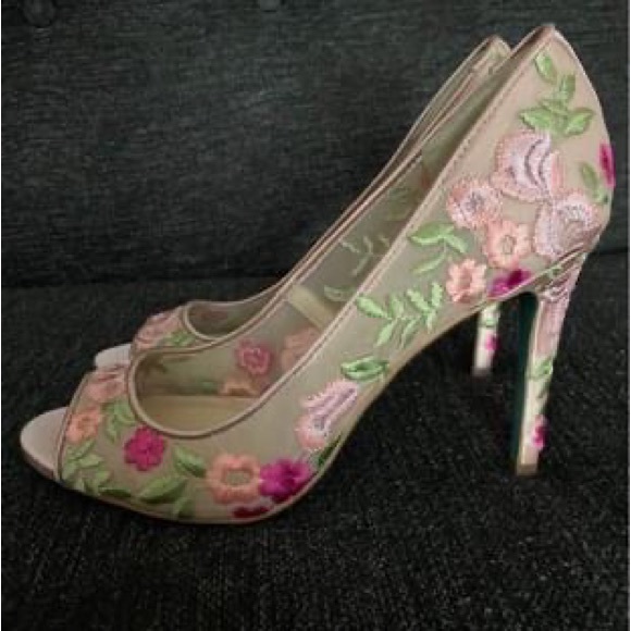 Betsey Johnson Shoes - Peep toe heel with flower embroidery